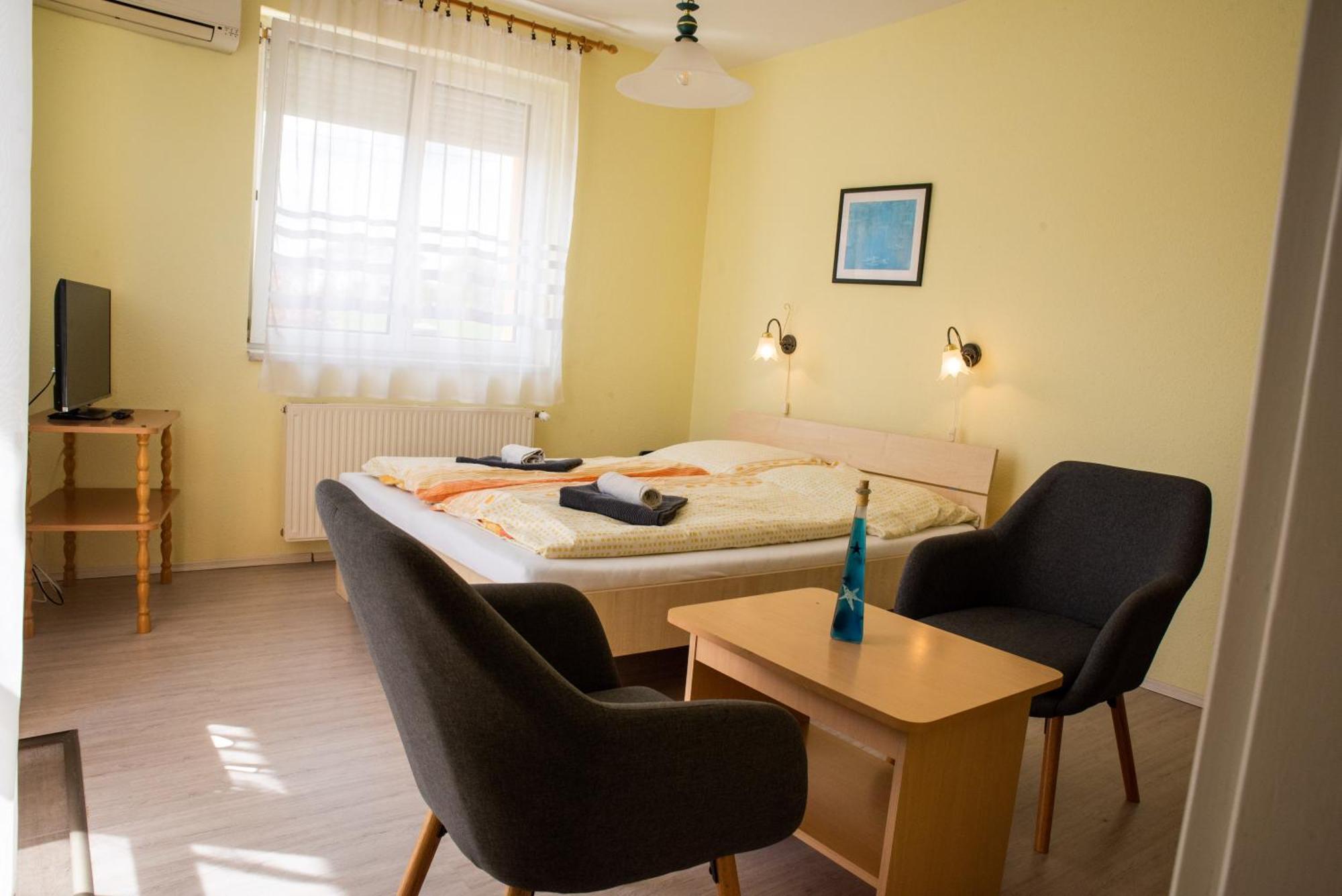 Flora Villa Hévíz Екстериор снимка