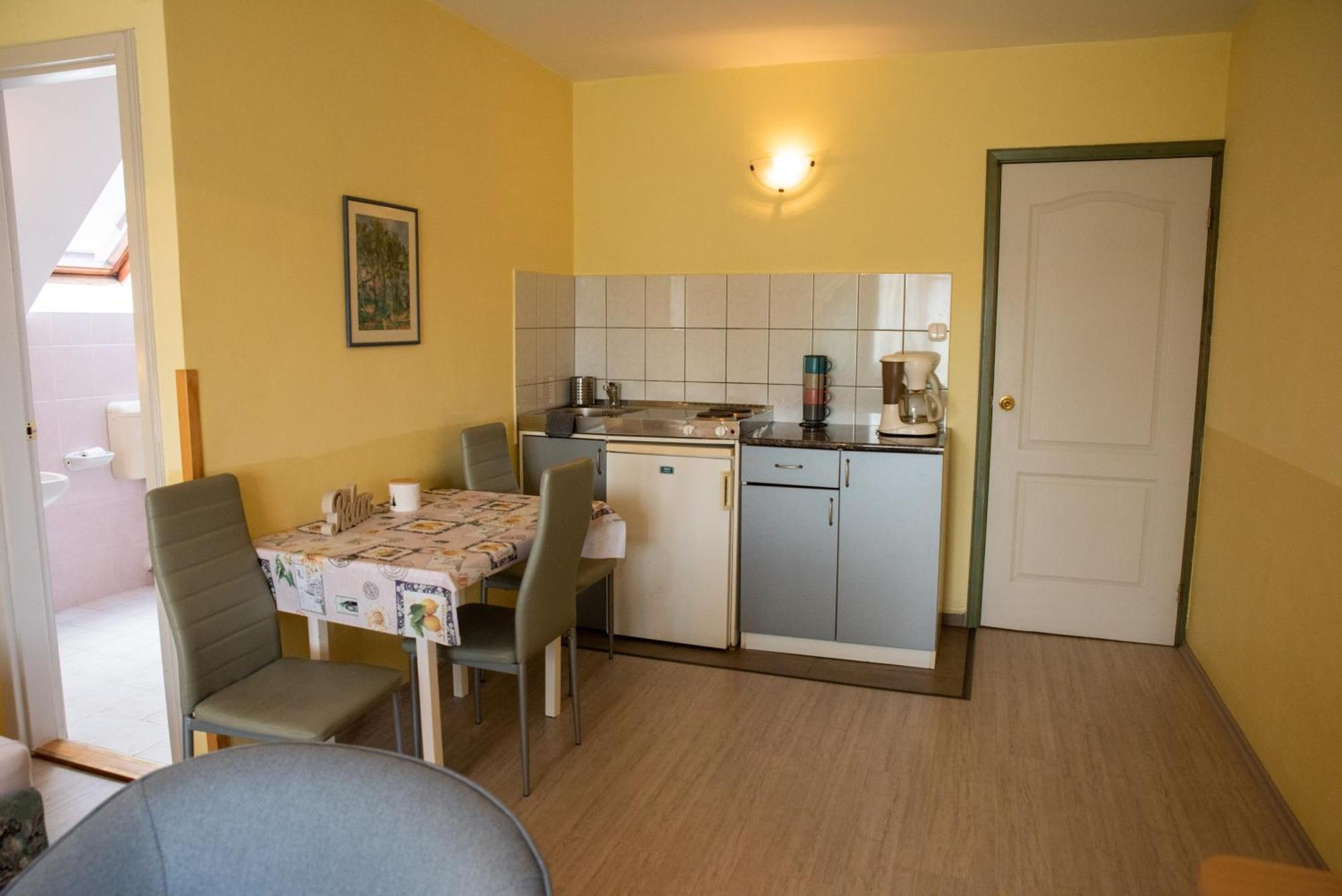 Flora Villa Hévíz Екстериор снимка