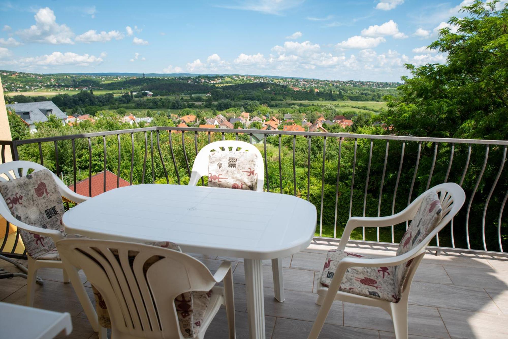 Flora Villa Hévíz Екстериор снимка