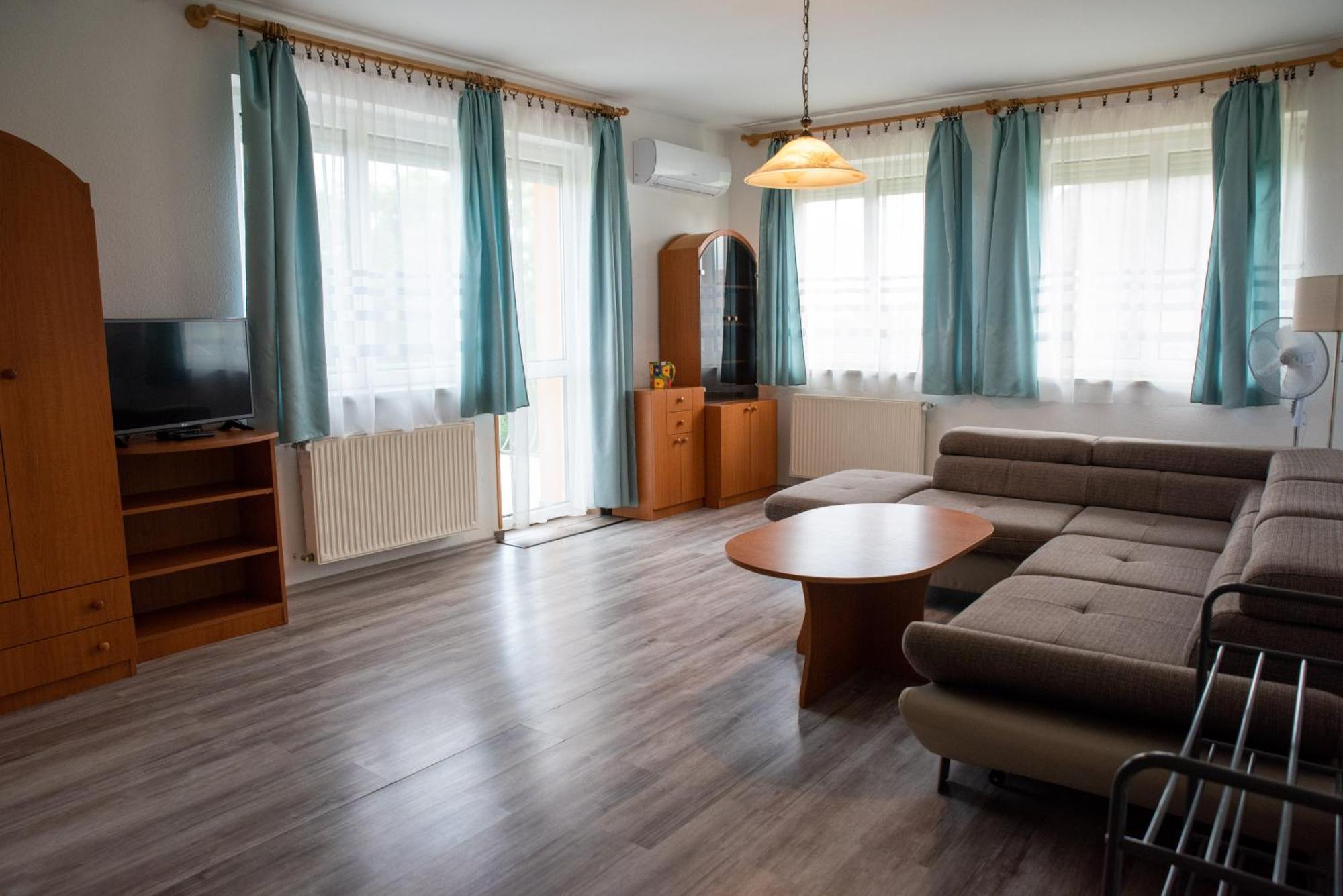 Flora Villa Hévíz Екстериор снимка