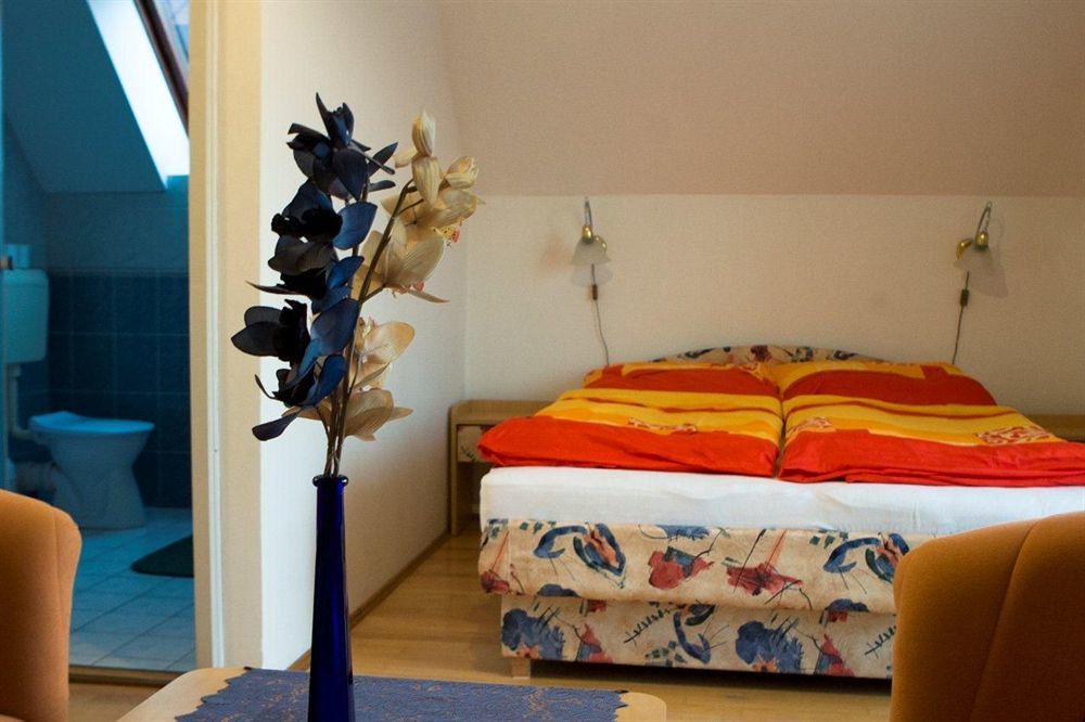 Flora Villa Hévíz Екстериор снимка