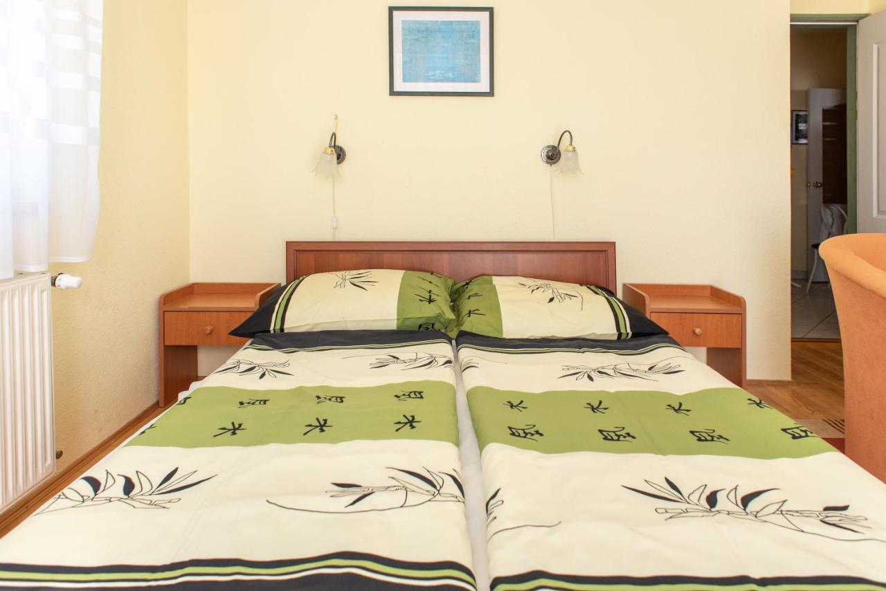 Flora Villa Hévíz Екстериор снимка