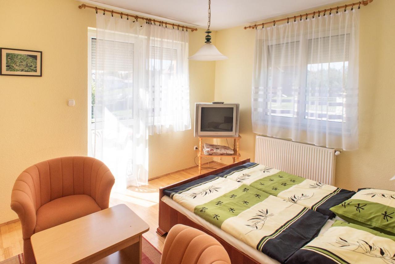 Flora Villa Hévíz Екстериор снимка